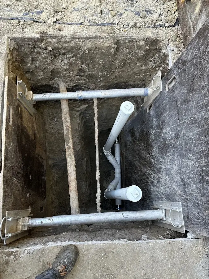 Experienced plumber completing Gas Line Repair work in Hurlburt Field